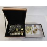 Copper mirrored money box & contents of costume jewellery