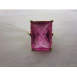 Gold, diamond and pink beryl (morganite) ring