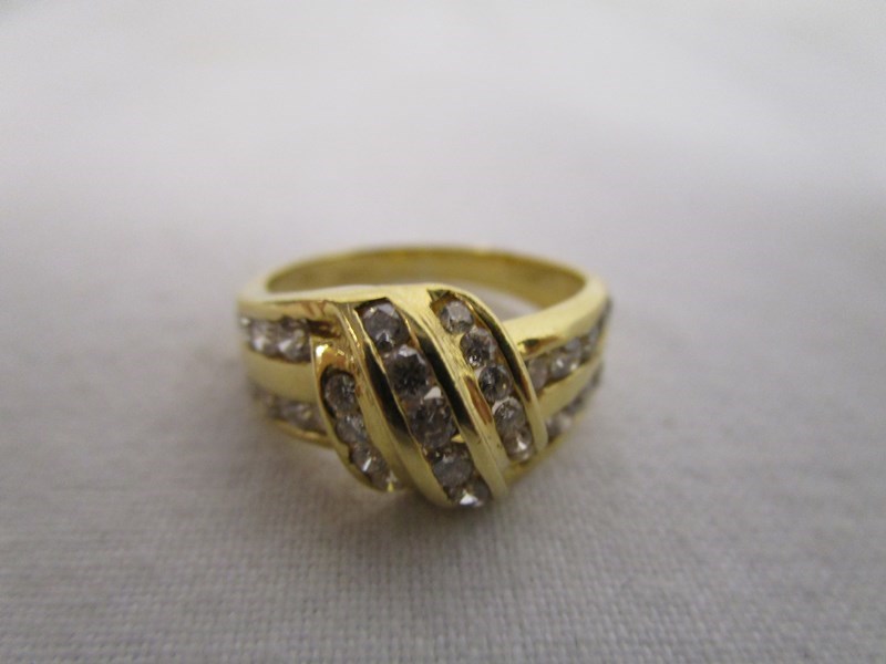 18ct gold diamond set cocktail ring