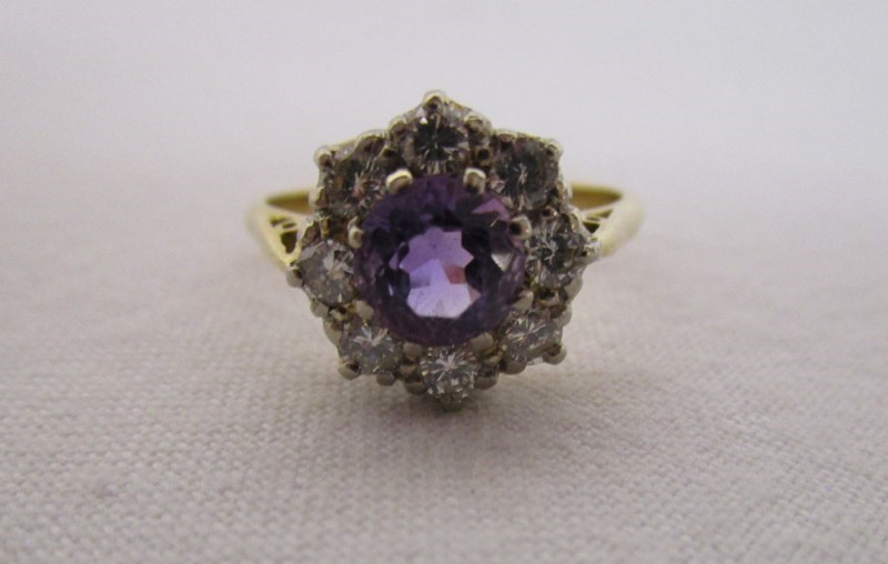 18ct gold amethyst & diamond cluster ring