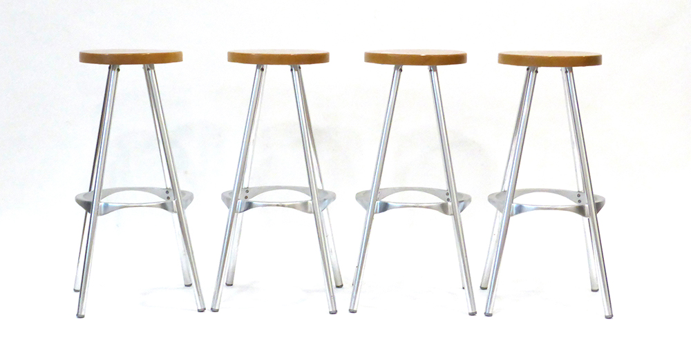 Amat-3 for Knoll, a set of four 'Twist' bar stools,