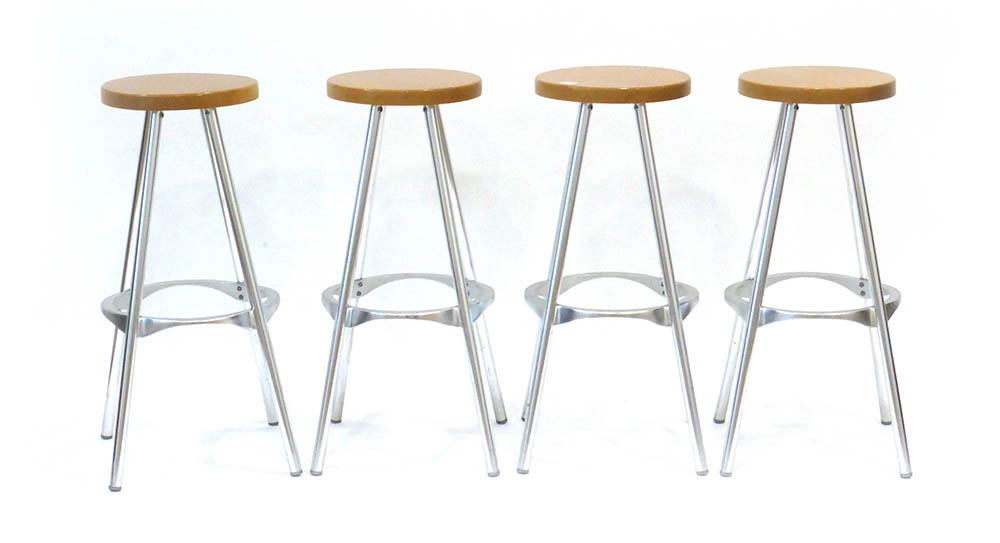 Amat-3 for Knoll, a set of four 'Twist' bar stools, - Image 3 of 4