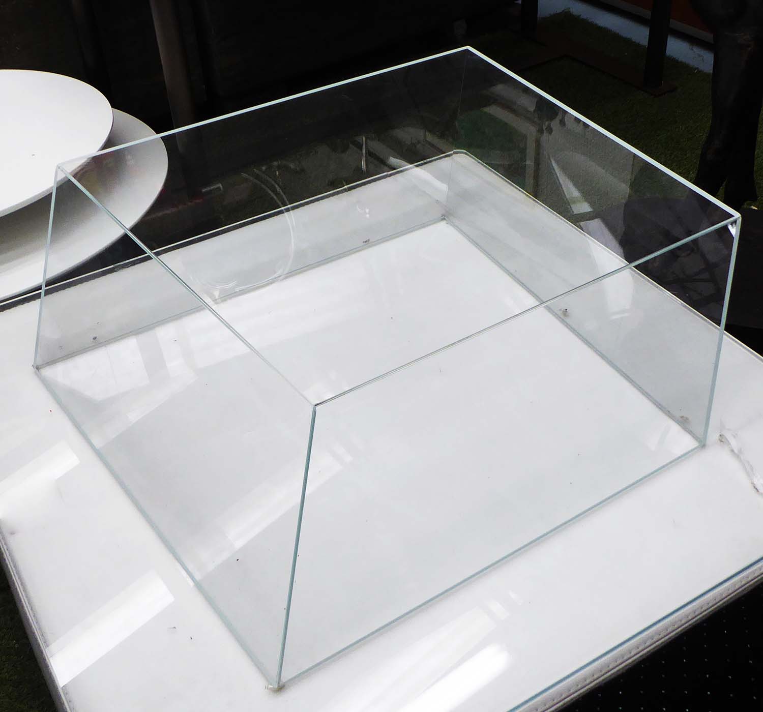 CONTEMPORARY LOW TABLE, tempered glass of abstract form, 70cm x 70cm x 29cm approx.