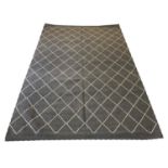 JAIPUR DHURRIE RUG, 274cm x 183cm, geometric lattice design.