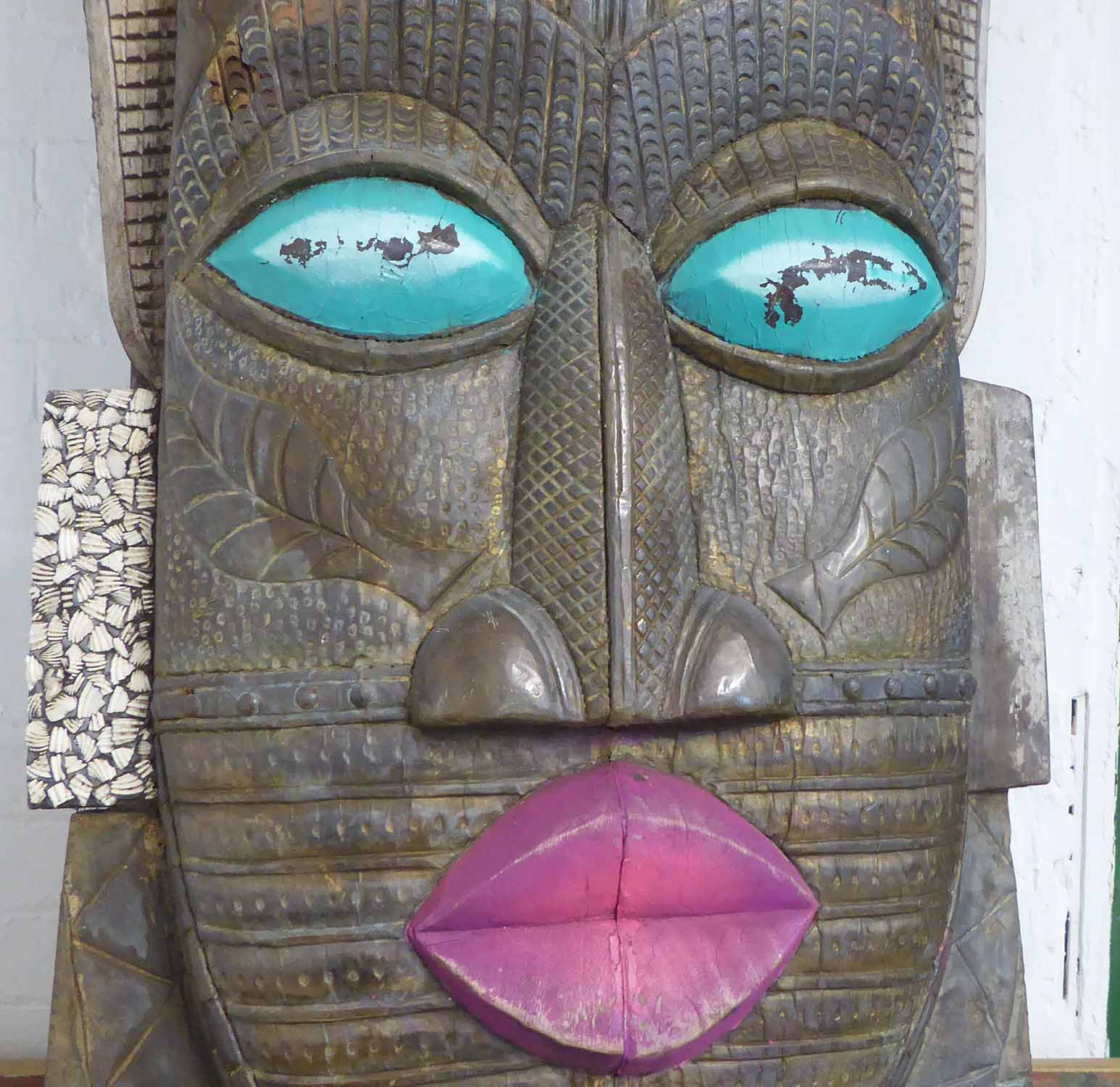 WEST AFRICAN TOTEMIC WALL CARVING, metal clad with painted and cowrie shell detail, - Image 3 of 4