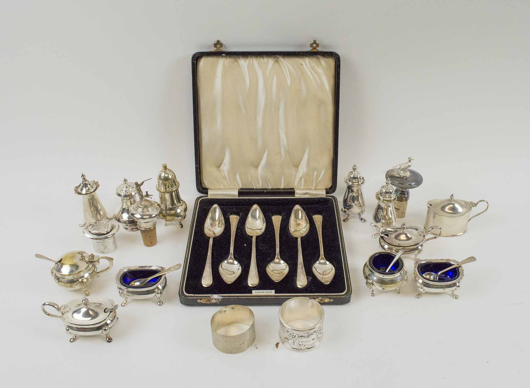 MISCELLANY OF SILVER AND PLATED WARES, including silver 'top hat' pill box, cruet items,