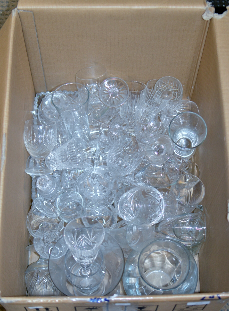 BOX CONTAINING QUANTITY VARIOUS USING CUT CRYSTAL & GLASS WARE