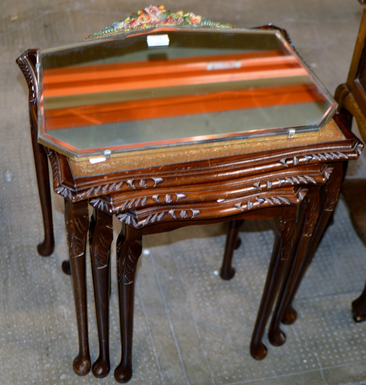 BARBOLA STYLE WALL MIRROR & NEST OF 3 REPRODUCTION MAHOGANY TEA TABLES WITH LEATHER TOPS