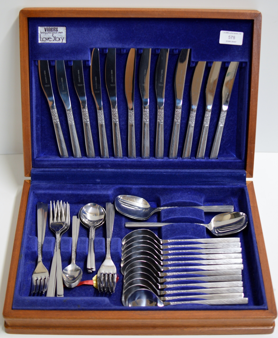 52 PIECE VINER'S "LOVE STORY" CUTLERY SET IN FITTED MAHOGANY CANTEEN