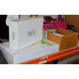 NINTENDO WII WITH VARIOUS ACCESSORIES & GAMES