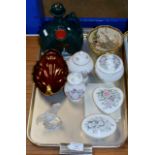 TRAY CONTAINING VARIOUS TRINKET BOXES, JAPANESE SATSUMA BOWL, WHISKY DECANTER, GLASS COCKEREL