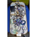 TRAY WITH LARGE QUANTITY VARIOUS COSTUME JEWELLERY, SILVER DRESS RINGS, GILT CHAINS, WRIST