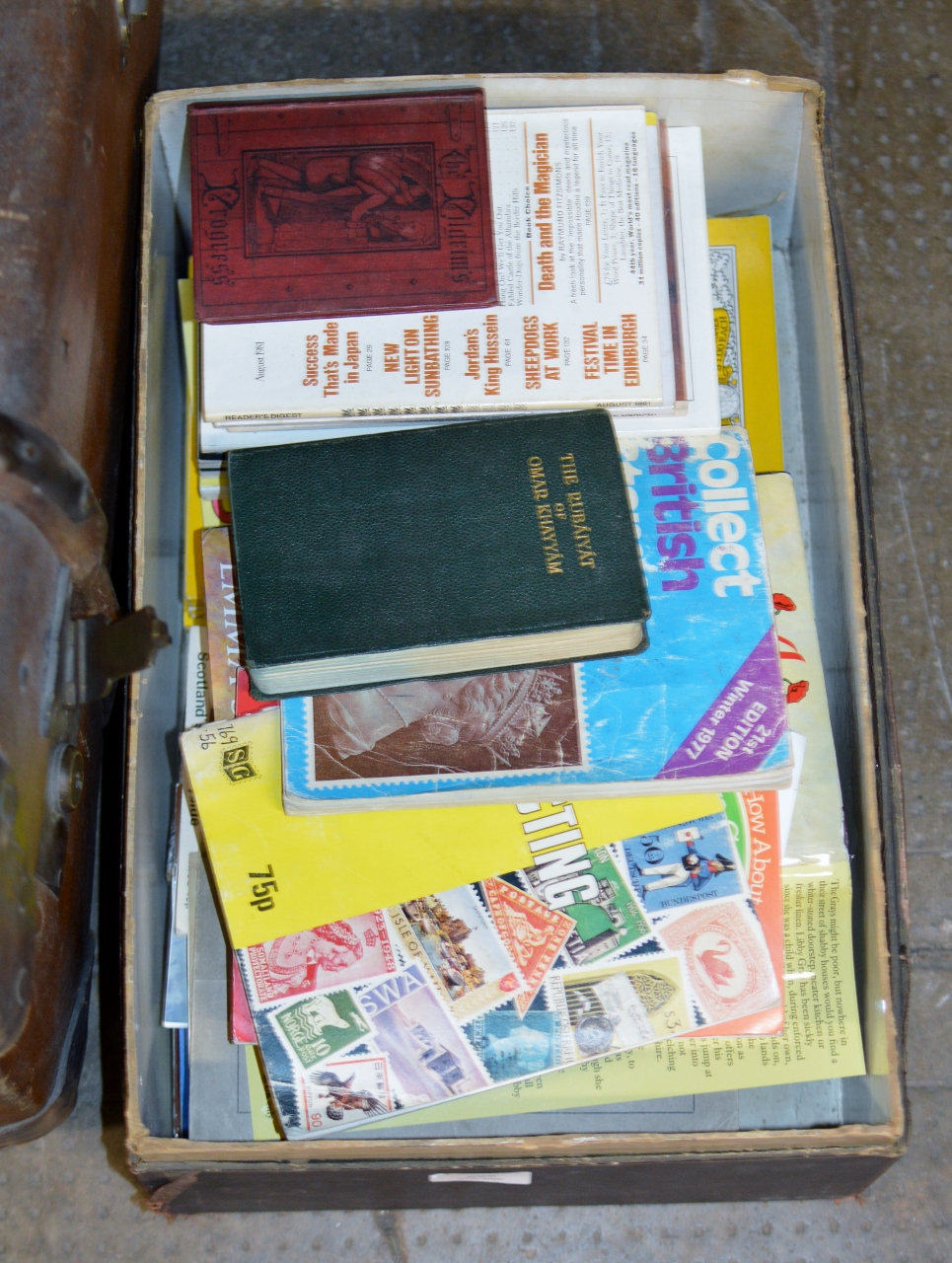 BOX CONTAINING VARIOUS STAMP RELATED BOOKS