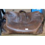 LARGE BROWN LEATHER GLADSTONE STYLE HOLD ALL