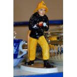 LIMITED EDITION COALPORT FIGURE ORNAMENT - THE FIREFIGHTER