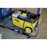 KARCHER COMMERCIAL PUZZI 100 INDUSTRIAL CLEANER