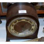 OAK CASED MANTLE CLOCK