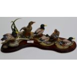 A LARGE BORDER FINE ARTS DUCK GROUP, ON WOODEN STAND, LIMITED EDITION 1049/1250, BY R. ROBERTS