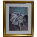 19½" X 15½" GILT FRAMED LIMITED EDITION PRINT - A YOUNG BALLERINA, BY DEGAS, NUMBER 850/950