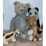 3 VARIOUS VINTAGE BEARS & AN OLD WOODEN TOY DOG BY TYNE VALLEY TOYS