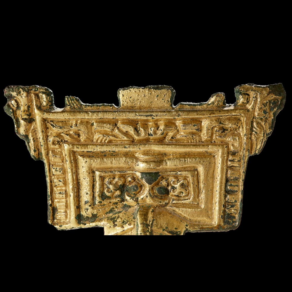 ANGLO-SAXON SQUARE HEADED BROOCH 525 - 550 AD gilded copper-alloy, the head decorated with a - Bild 8 aus 9