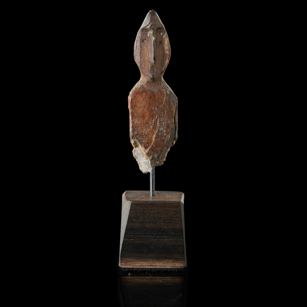 ARCHAIC INUIT OKVIK FIGURE OLD BERING SEA CULTURE I 200 BC - 100 AD bone, carved with minimalist