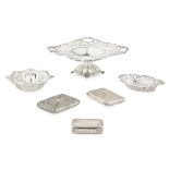 Miscellaneous silverto include; a small tazza, FR & Co. Sheffield, two small bon-bon dishes, a