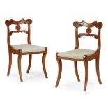 A PAIR OF SCOTTISH LATE REGENCY MAHOGANY AND EBONY SIDE CHAIRS EARLY 19TH CENTURY the scroll