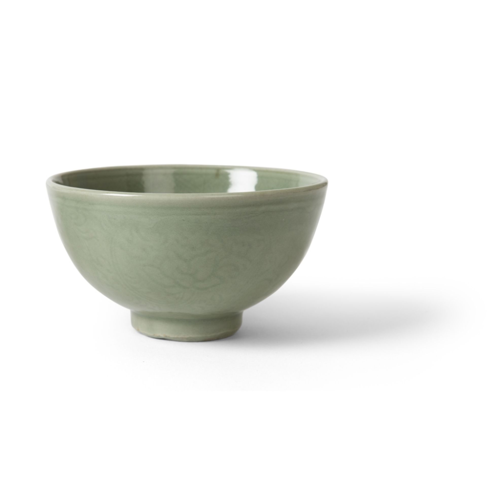 LONGQUAN CELADON-GLAZED BOWLYUAN DYNASTY stoutly potted with steep rounded sides, the exterior