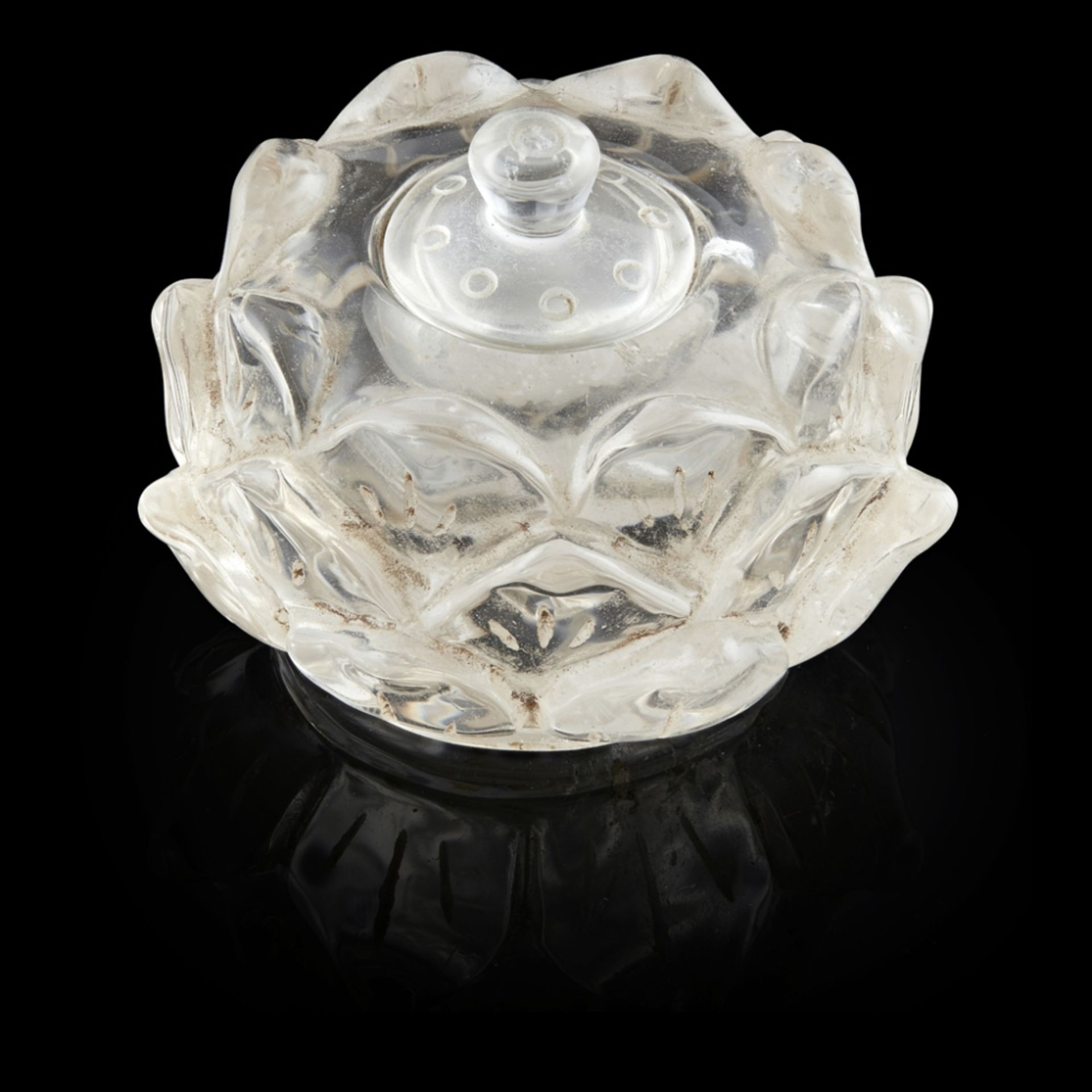 SMALL ROCK CRYSTAL WATER POT AND COVERwell carved in the form of a lotus pod wrapped in three layers