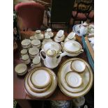 A Paragon Athena pattern part dinner service