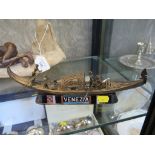 A bronze Venezia gondola