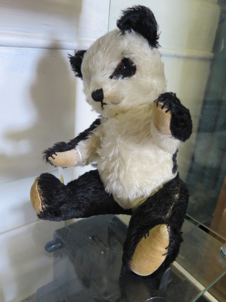 A panda teddy bear 35cm high, and another teddy bear (2) - Image 2 of 2