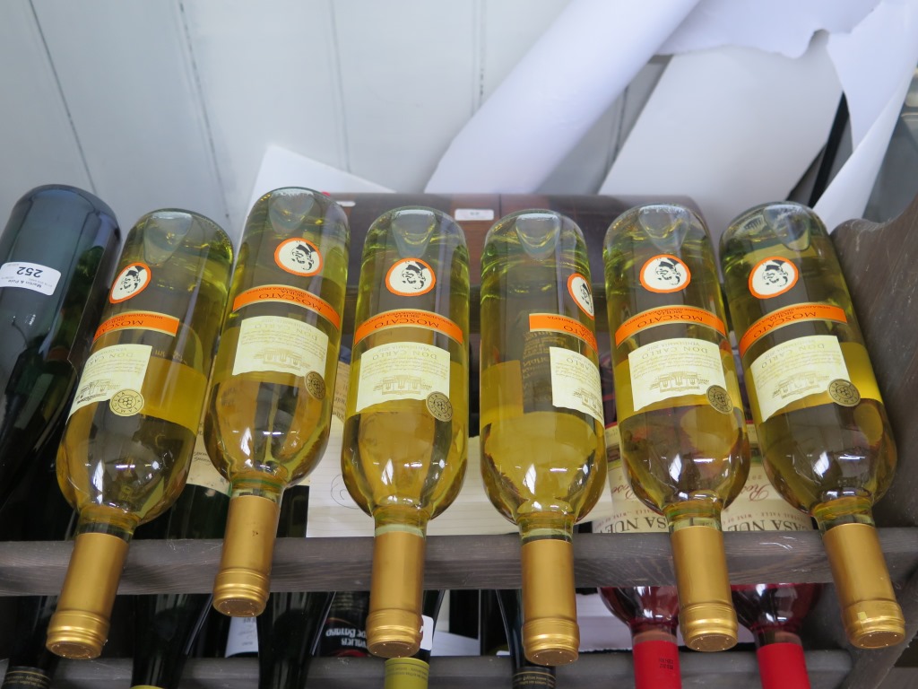 Wine: Don Carlo Vendemmia 2010 Moscato six bottles; Trentino 2011 Moscato Giallo six bottles;