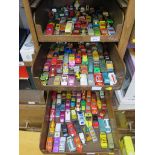 Various loose die-cast model cars, as found