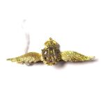 An R.A.F. wings, 9 carat gold sweetheart brooch