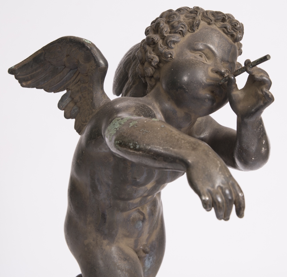 A 19TH CENTURY BRONZE SCULPTURE of Cupid blowing bubbles, mounted on a green marble plinth base 66cm - Image 6 of 7