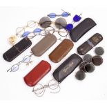 A COLLECTION OF 19TH CENTURY AND LATER SPECTACLES and reading glasses