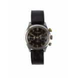 A GENTLEMAN'S STAINLESS STEEL CHRONOGRAPH WRISTWATCH, SIGNED UNIVERSAL, GENÈVE, COMPUR 30, circa