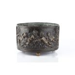 F. Duquesnoy, Paris Planter, 1892 cast bronze, depicting cherubs stamped 13.5cm high, 20.5cm wide.