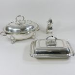 A Mappin Brothers silver plated tureen and cover, 32cm,