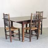 An Edwardian draw leaf dining table, 137 x 90cm overall,