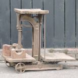 A set of early 20th century Avery potato scales, to include weights,