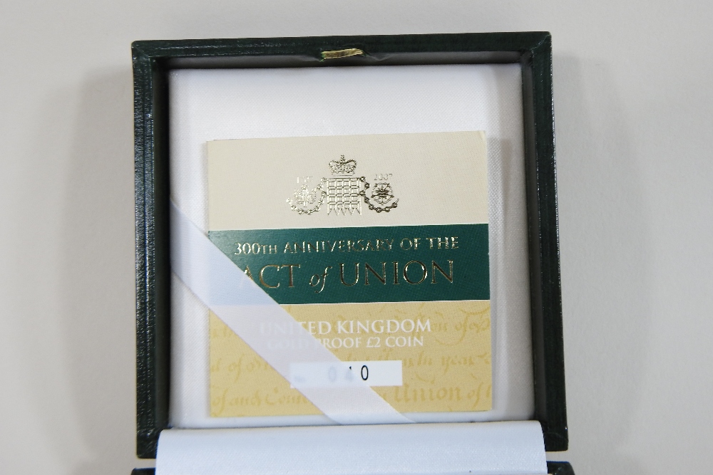 A 22 carat gold £2 proof coin, 2007, to commemorate the 300th anniversary of the Act of Union, - Image 6 of 6