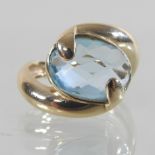 A 14 carat gold aquamarine ring,