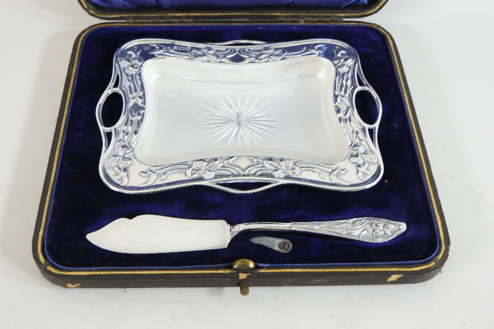 An Edwardian silver butter dish, with a glass liner and knife, Birmingham 1903, cased, - Image 12 of 15