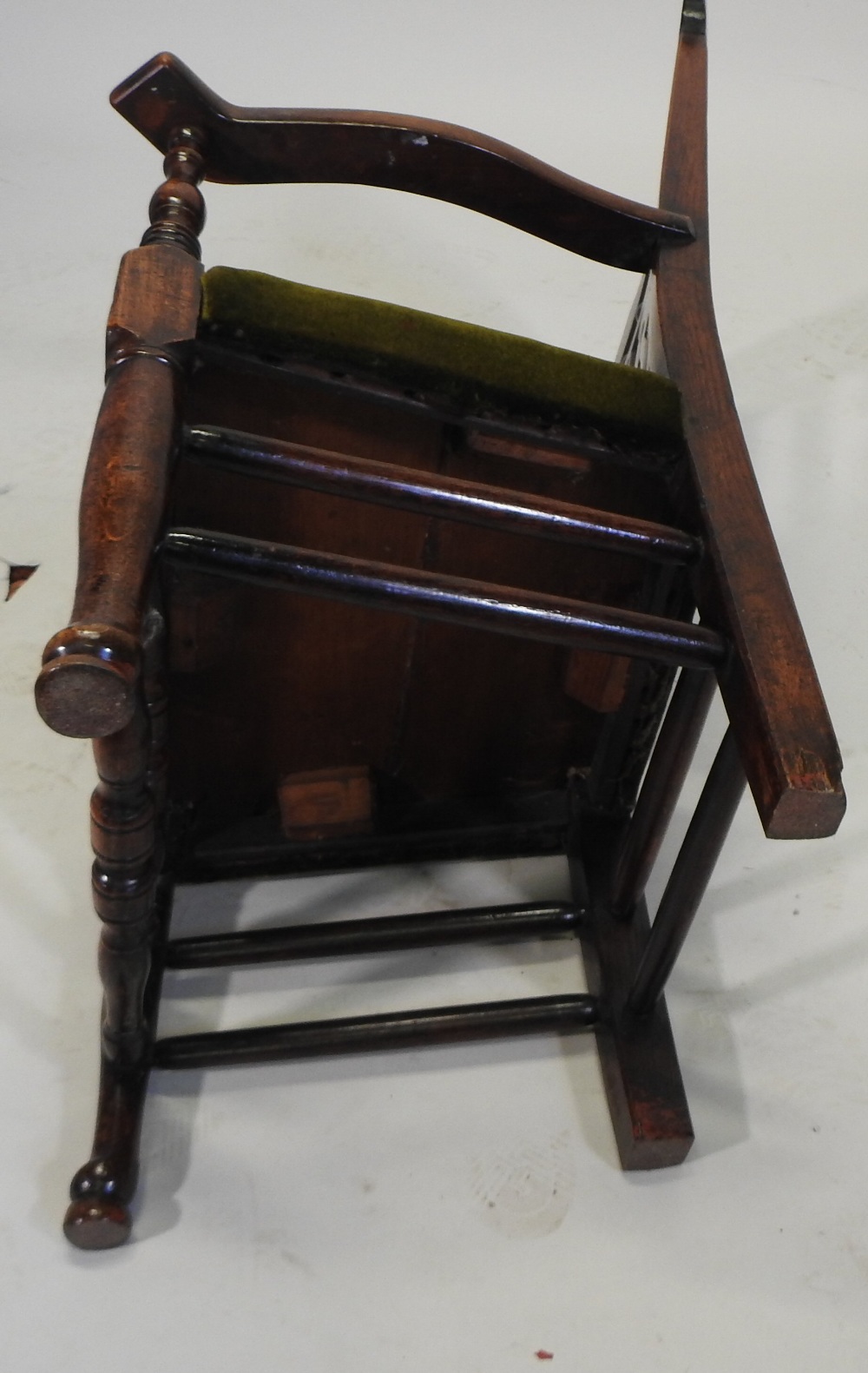 A George III ash and elm open armchair, of Mendlesham style, - Image 3 of 5