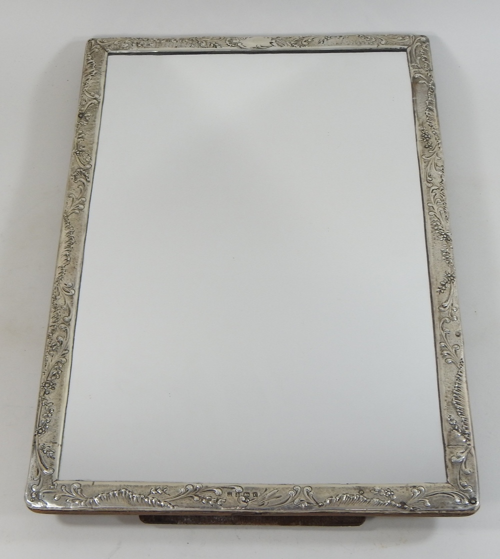 An Edwardian silver framed easel dressing table mirror, of rectangular shape, - Image 4 of 7