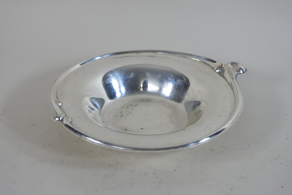 An American silver plated stand, of pierced scrolled design, stamped Wallace 3710, 22cm, - Image 7 of 15