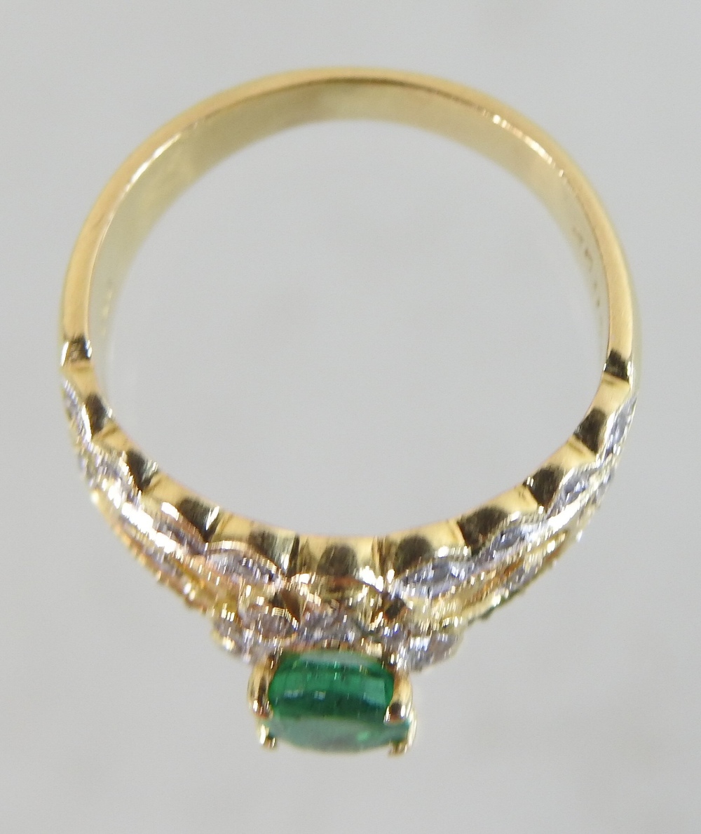 An 18 carat gold emerald and diamond cluster ring - Image 6 of 7